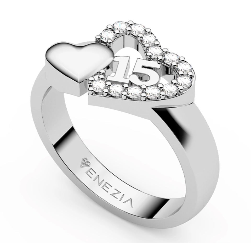 ANILLO 15 AÑOS QUINCE DIAMANTE REF 6448