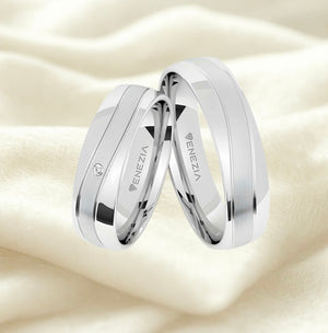 Argollas satinada y liso brillante zircon suizo blanco