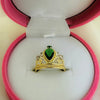 Anillo 15 Años piedra verde centro y circones blancos  Ref 1541