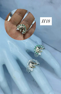 Anillo De Caballero Herradura De caballo Y caballo Centro Cristal Y Verde  Ref 4272