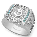 ANILLO DE IDENTIDAD EN PLATA 950 CON INICIALES, APELLIDO Y CIRCONES