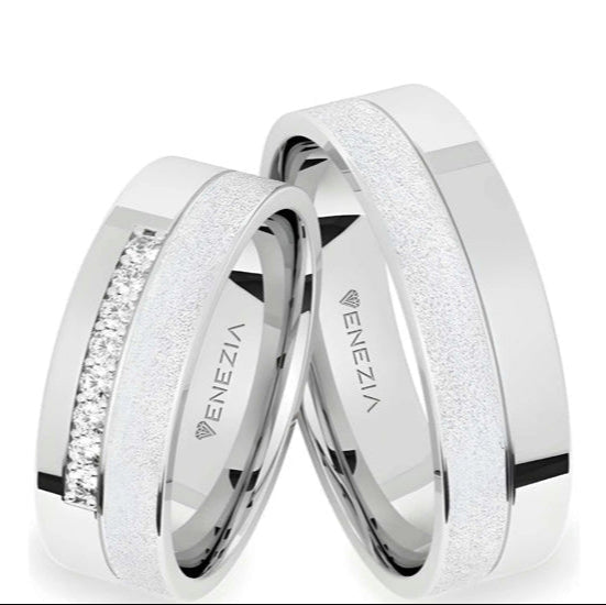 Argollas mate y liso brillante y zircon suizo blanco