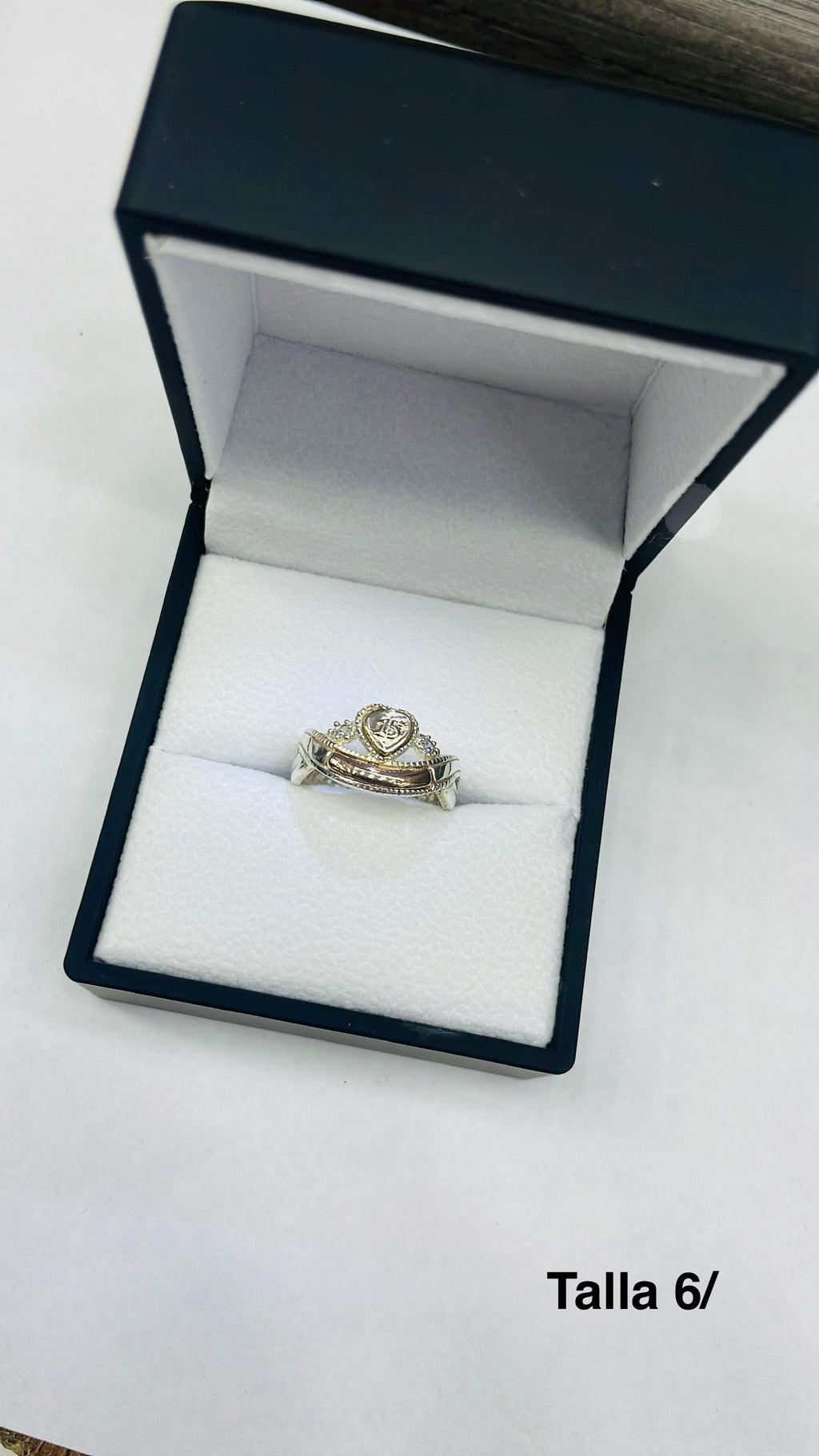 Anillo 15 Años Corona Lazo De 15 Ref 4474