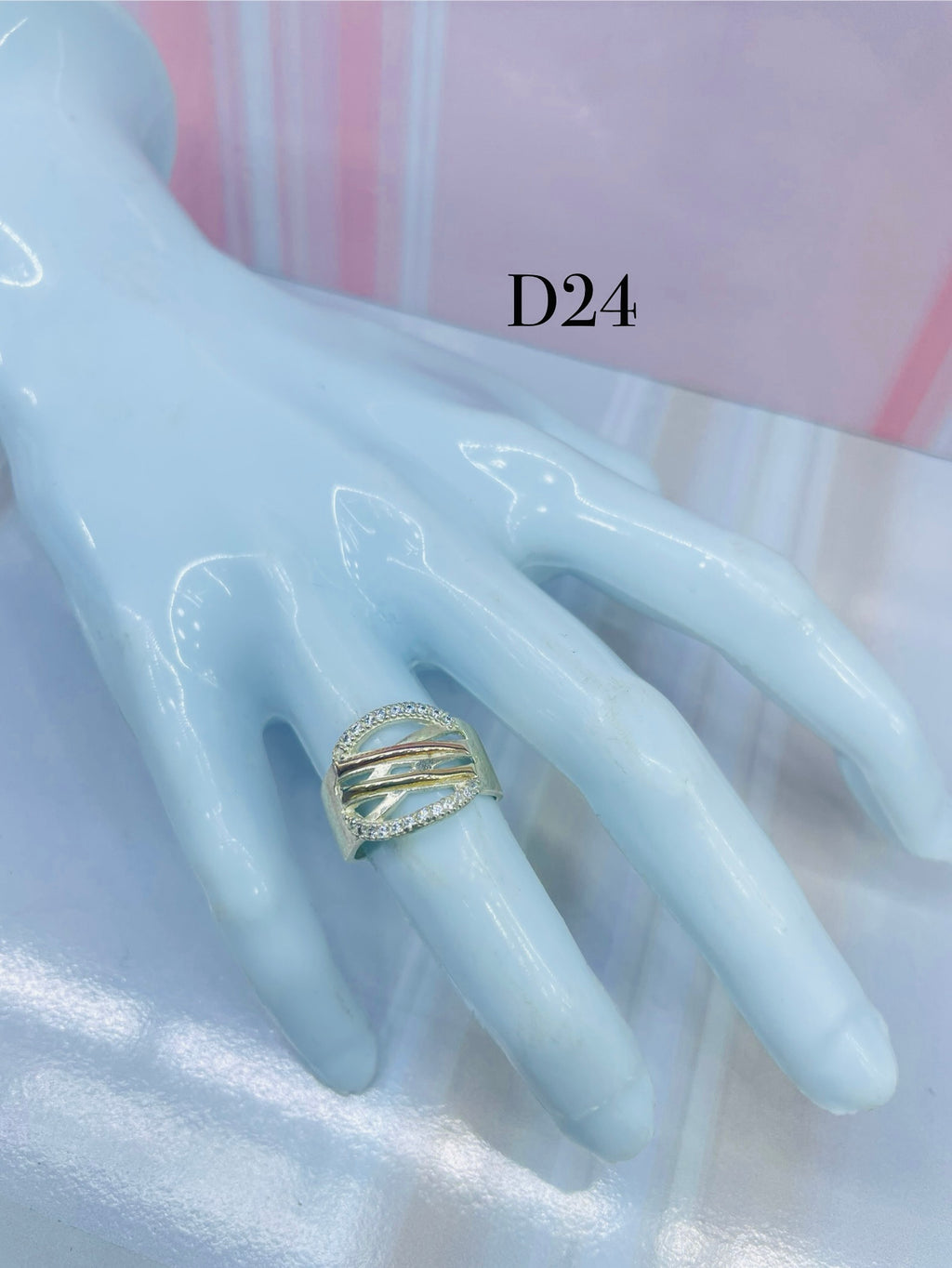 Anillo De Dama Rayos Cruzados Ref 4276