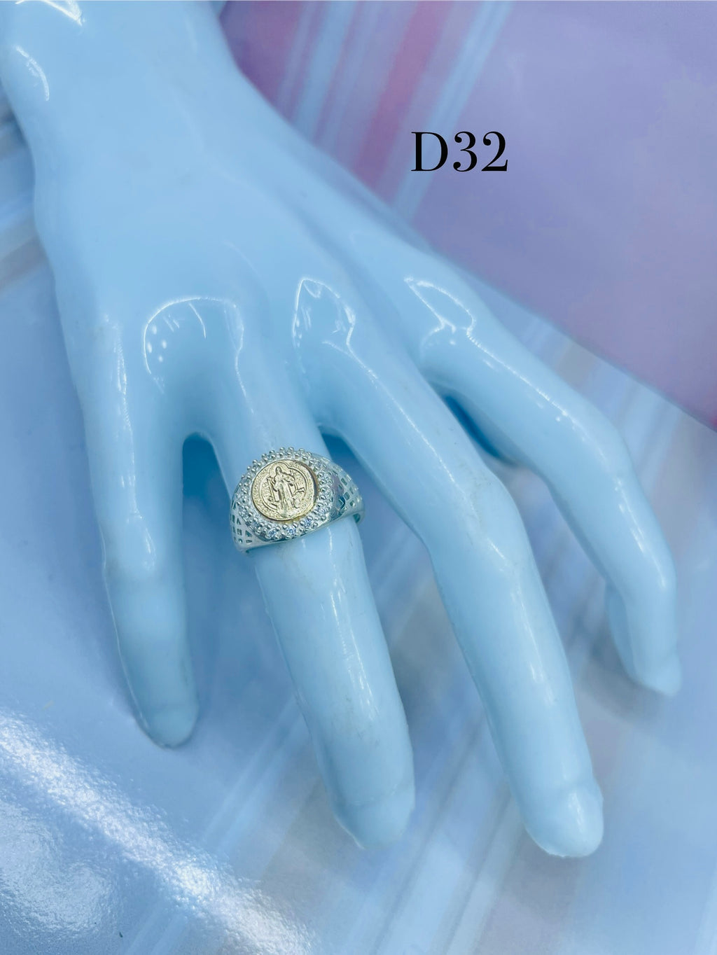 Anillo De Dama San Benito Con Circones Ref 4276