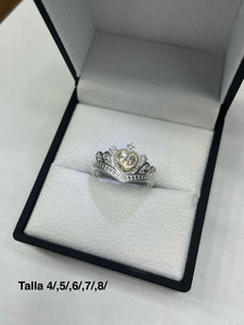 Anillo 15 Años Tiara Dorada Circones blancos Ref 4474