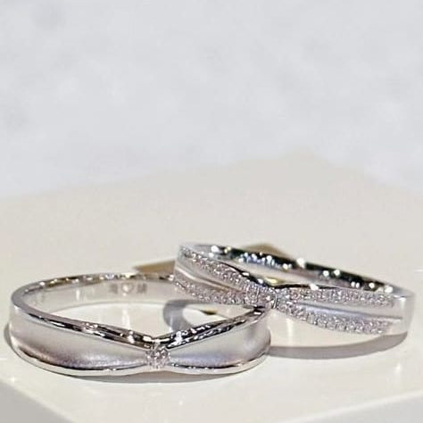 argollas con linea de circones ref 5455
