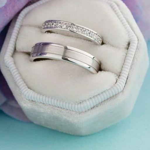 Argollas tipo cintillo ref 5444